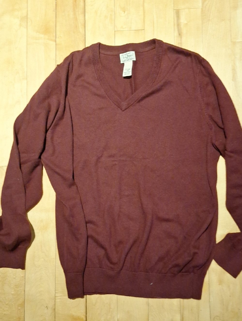 L.L. Bean Men's V-Neck Sweater in Burgundy